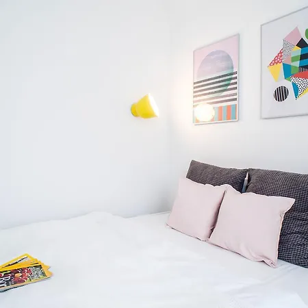 Nine Trees Apartment *