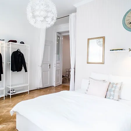 Nine Trees Будапешт