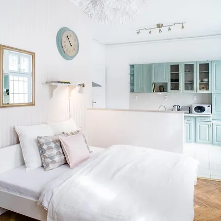 Nine Trees Апартаменты