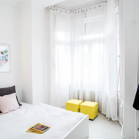 Nine Trees Budapeşte